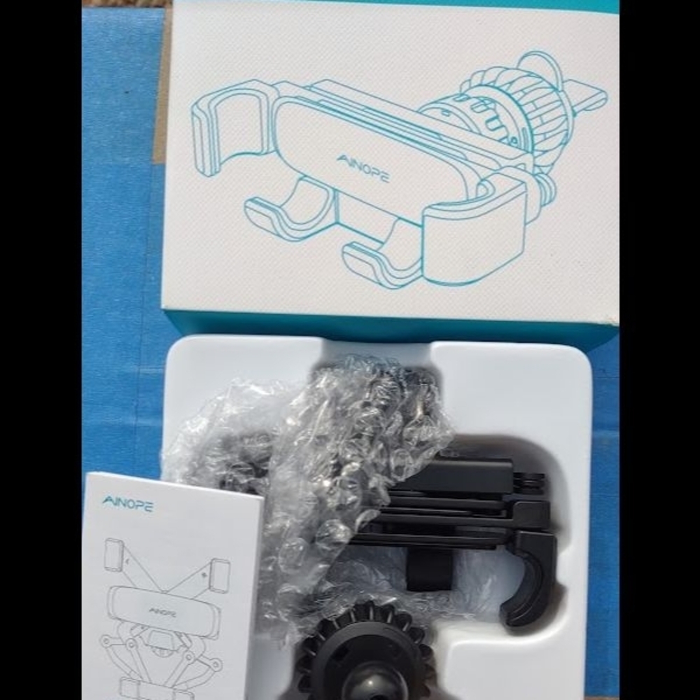 Black VR Headset Mount